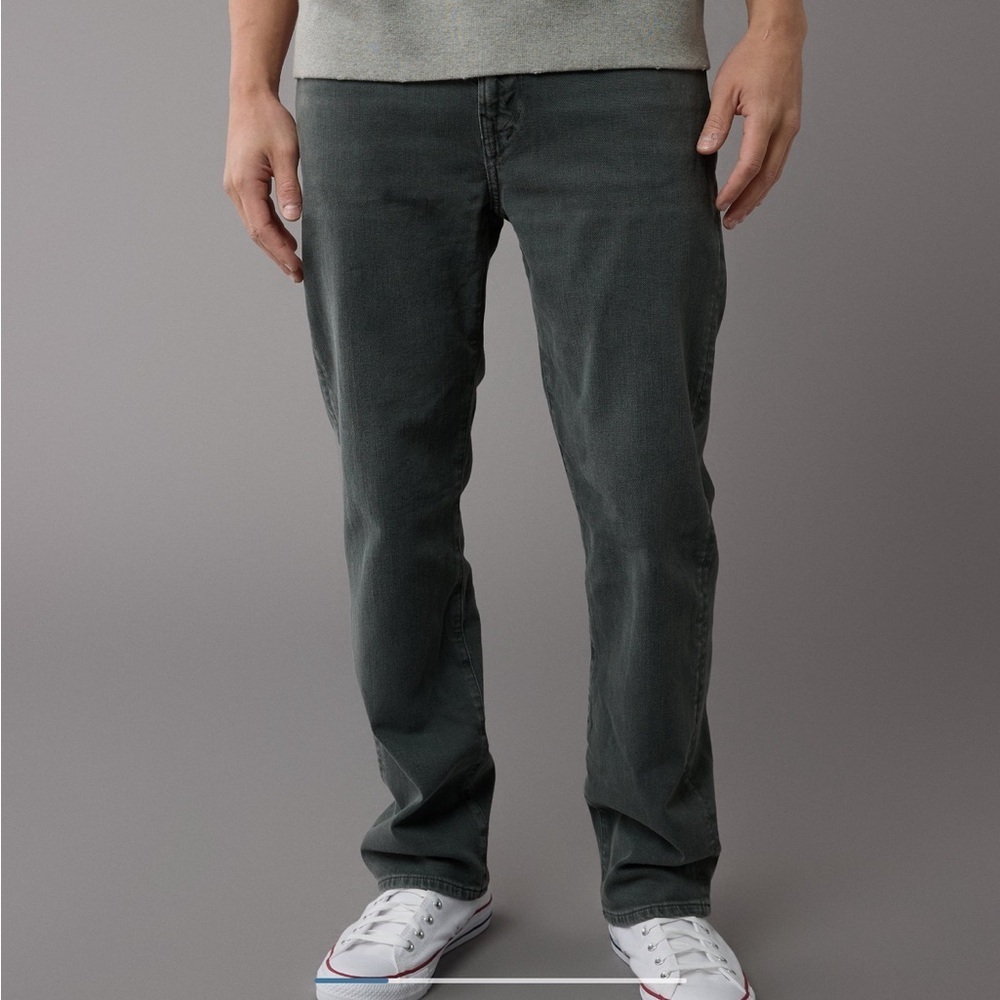 [American Eagle] NWT AE EasyFlex +TENCELT™ Fibers
Loose Jeans